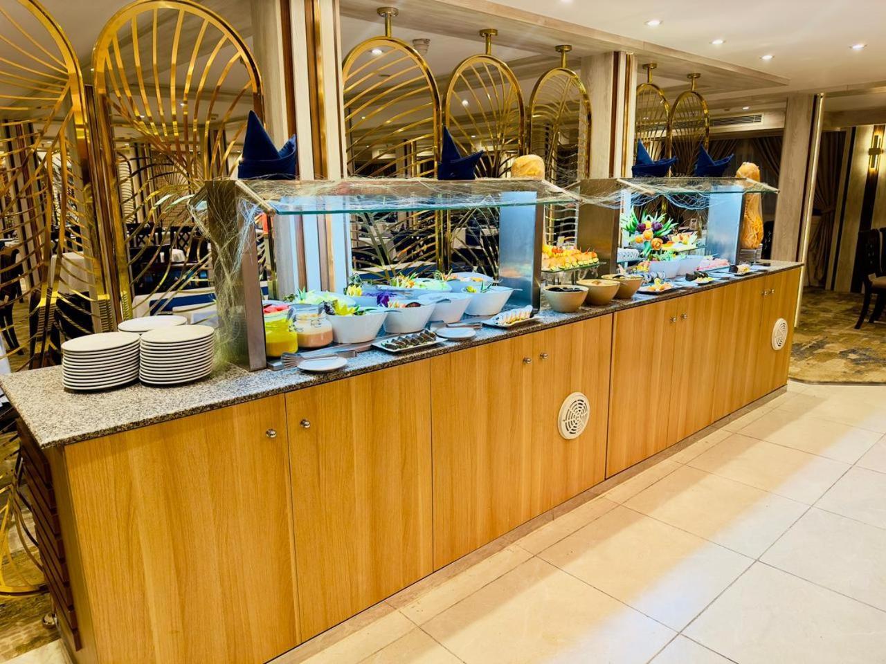 Ms Chateau Lafayette Nile Cruise - 4 Nights From Luxor Each Monday And 3 Nights From Aswan Each Friday Exterior foto