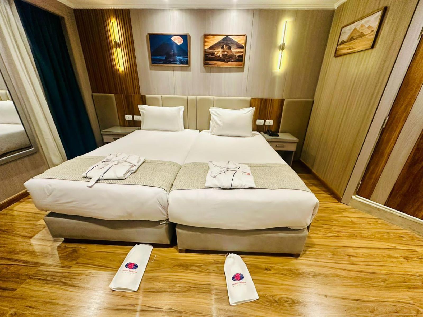 Ms Chateau Lafayette Nile Cruise - 4 Nights From Luxor Each Monday And 3 Nights From Aswan Each Friday Exterior foto