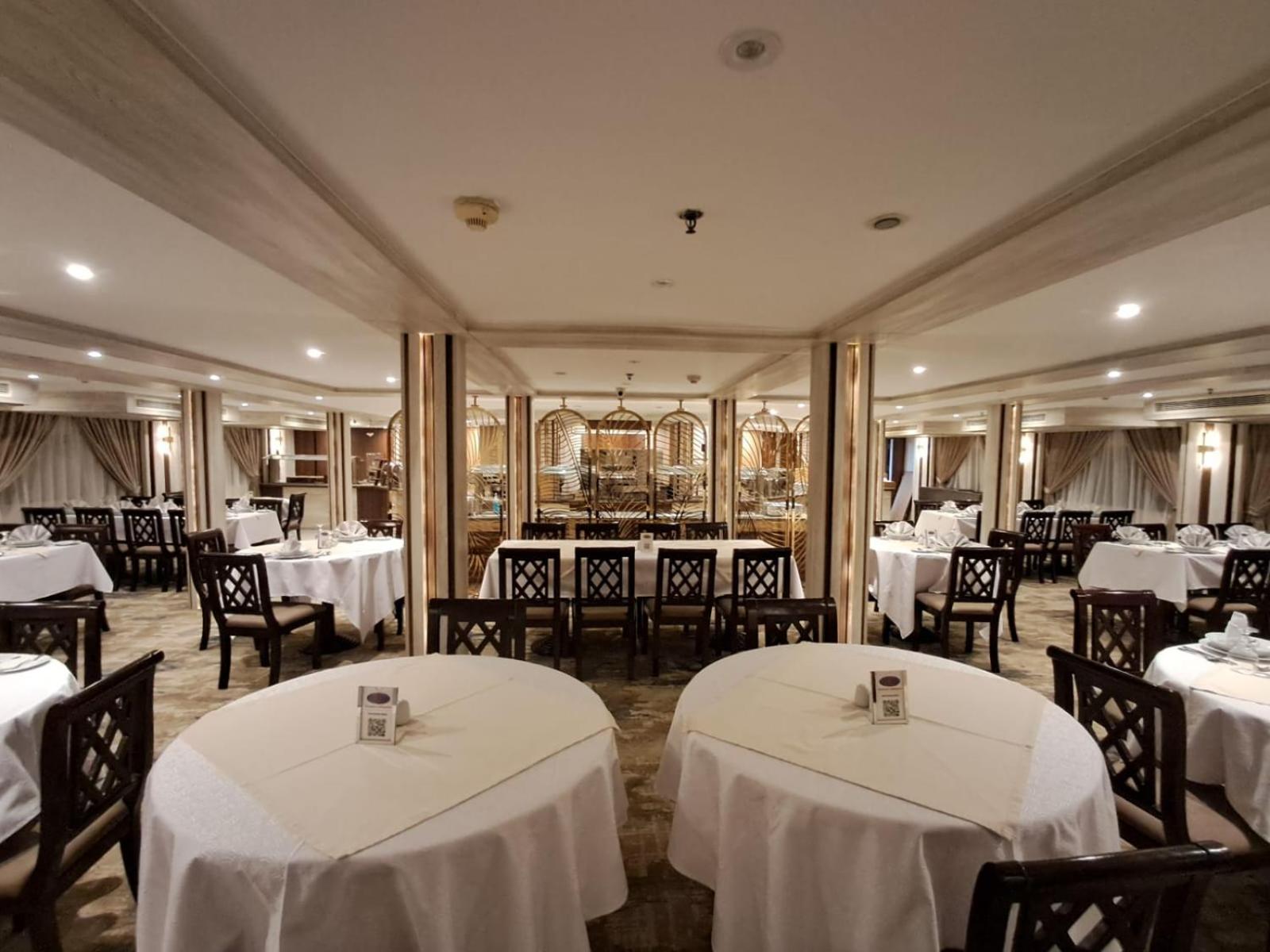 Ms Chateau Lafayette Nile Cruise - 4 Nights From Luxor Each Monday And 3 Nights From Aswan Each Friday Exterior foto