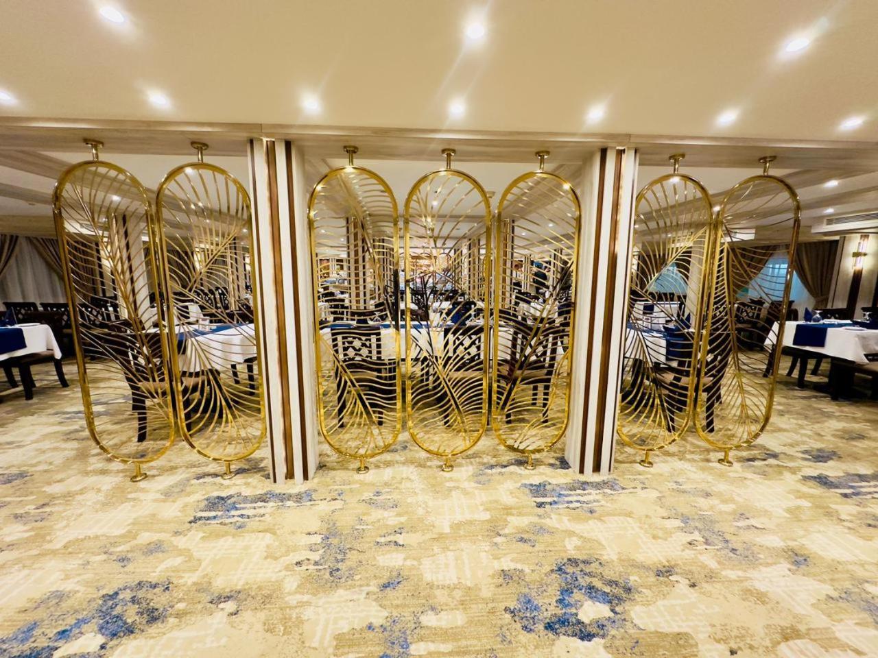 Ms Chateau Lafayette Nile Cruise - 4 Nights From Luxor Each Monday And 3 Nights From Aswan Each Friday Exterior foto