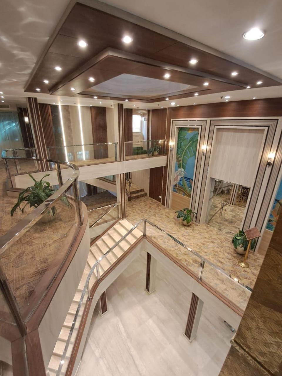 Ms Chateau Lafayette Nile Cruise - 4 Nights From Luxor Each Monday And 3 Nights From Aswan Each Friday Exterior foto