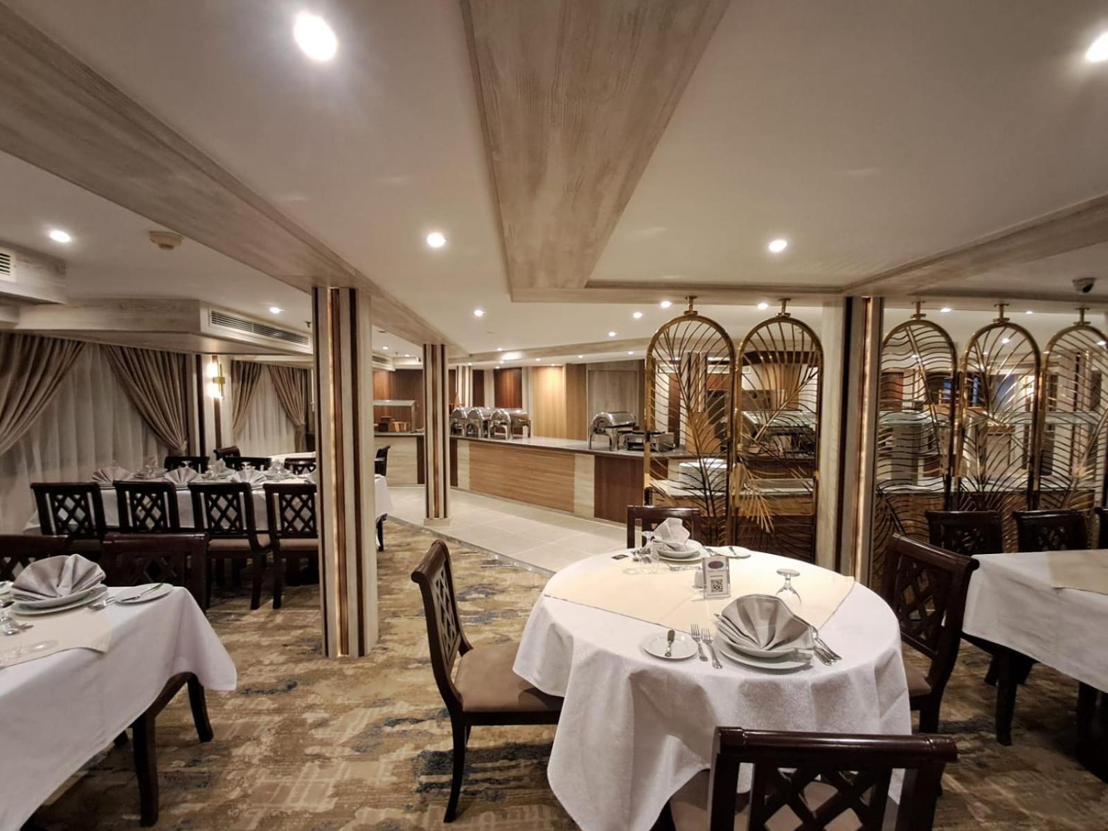 Ms Chateau Lafayette Nile Cruise - 4 Nights From Luxor Each Monday And 3 Nights From Aswan Each Friday Exterior foto
