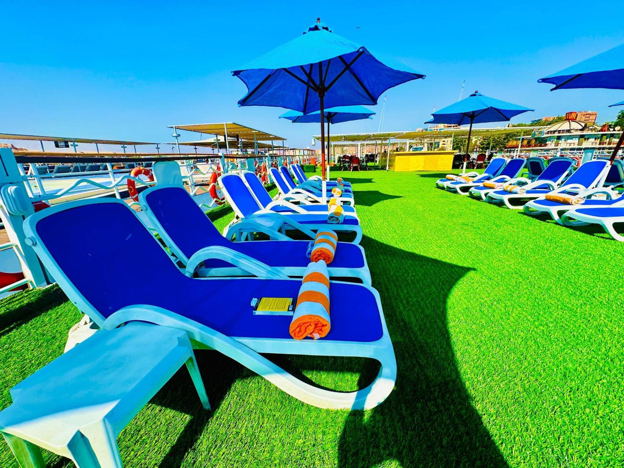 Ms Chateau Lafayette Nile Cruise - 4 Nights From Luxor Each Monday And 3 Nights From Aswan Each Friday Exterior foto